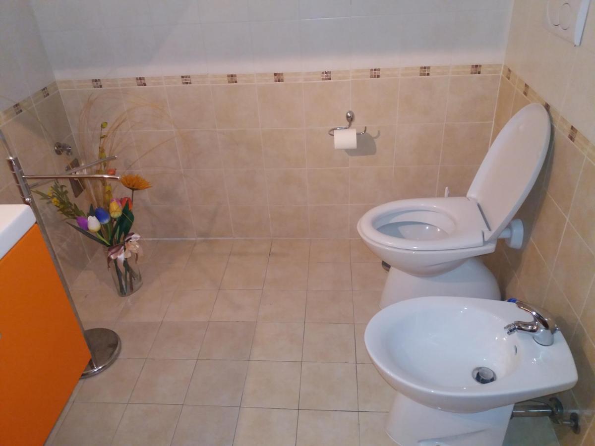 Tana Per Gli Ospiti Apartamento Terni Exterior foto