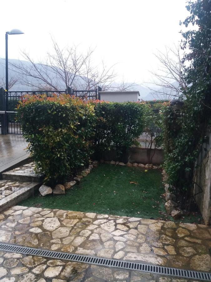 Tana Per Gli Ospiti Apartamento Terni Exterior foto